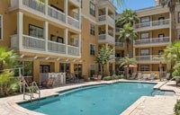Building Photo - Beautiful large studio, private balcony overlooking pool!