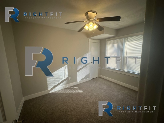 Building Photo - 3 bedroom 1 bathroom