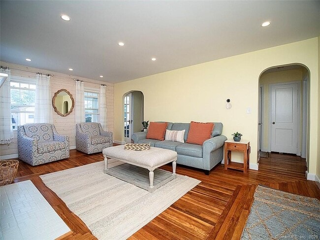 Building Photo - 30 Seaview Ave