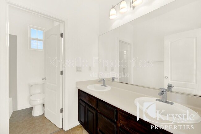 Building Photo - 3050 Blue Sky Ct