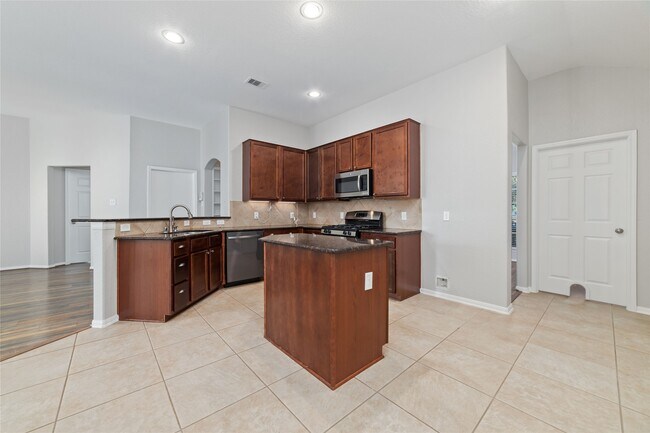 Building Photo - 4922 Gingham Check Ct