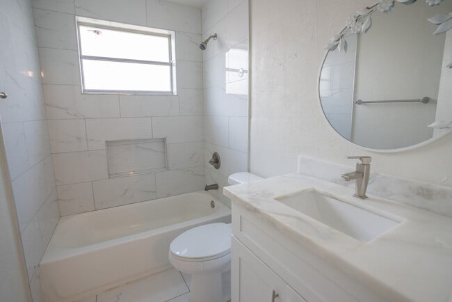 Building Photo - 3914 Ripplebrook Dr