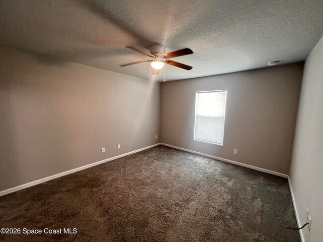 Building Photo - 563 Corbin Cir SW