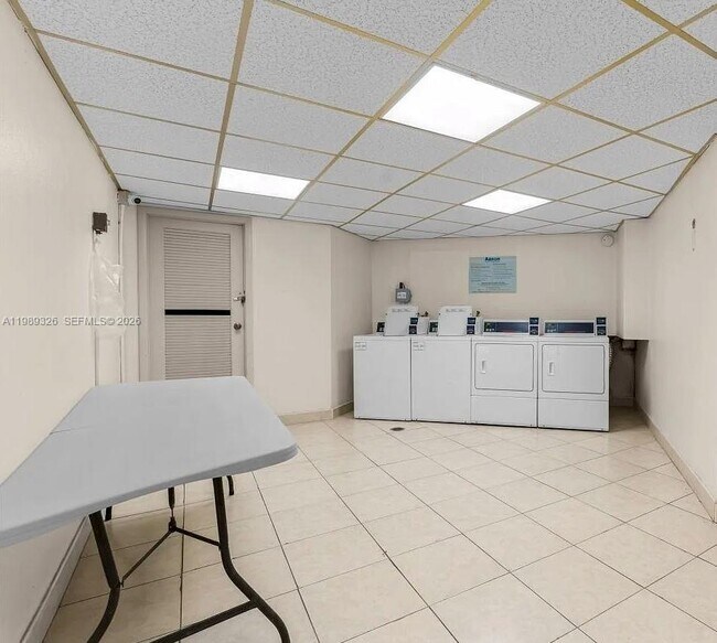 Building Photo - 6301 N Falls Cir Dr