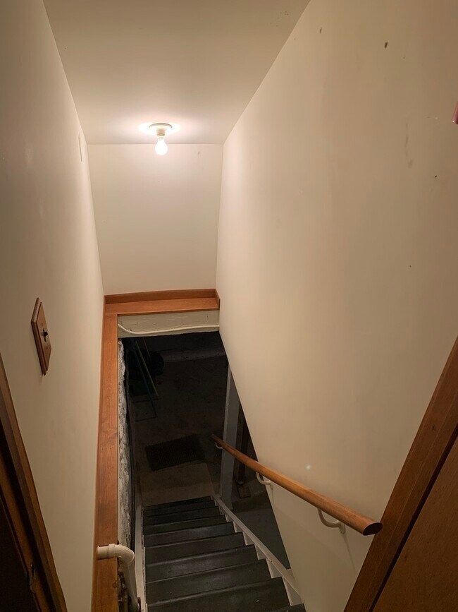 Building Photo - 37W793 Binnie Rd