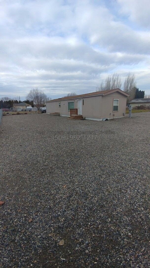 Building Photo - 3002 Snow Ln
