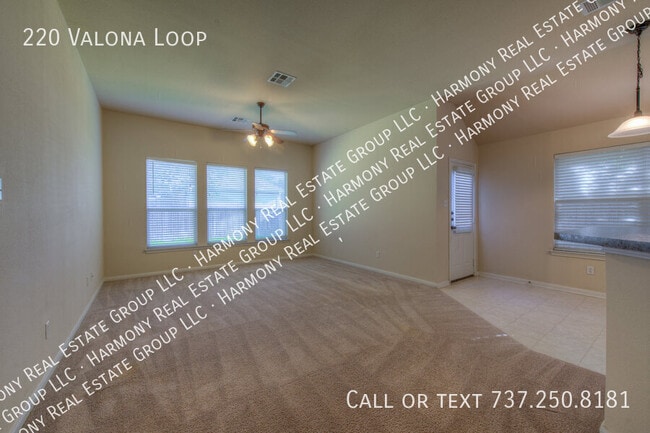 Building Photo - 220 Valona Loop