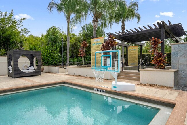 Building Photo - 14545 Damai Ln