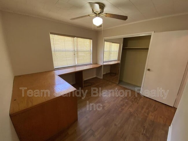 Building Photo - 4416 Creighton Rd