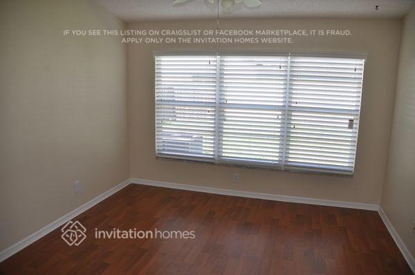 Building Photo - 9788 Fox Chapel Rd