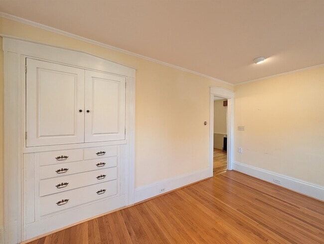 Building Photo - 119 Mill Rd