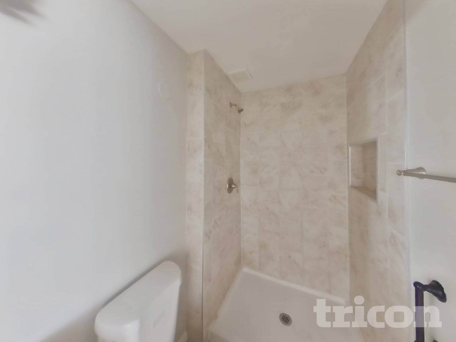 Building Photo - 6650 Brook Forest Dr