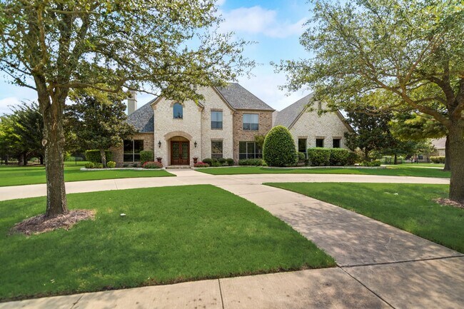 Building Photo - Gorgeous Custom Home on a private 1 acre l...