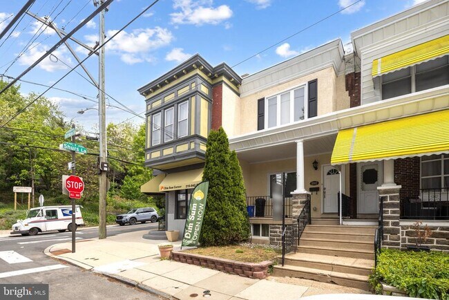 Building Photo - 3987 Terrace St