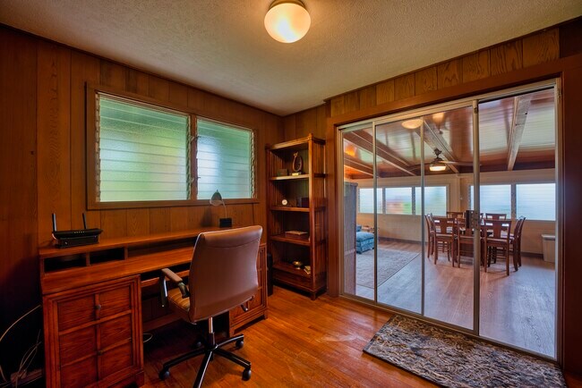 Building Photo - 64 Kaapuni Loop