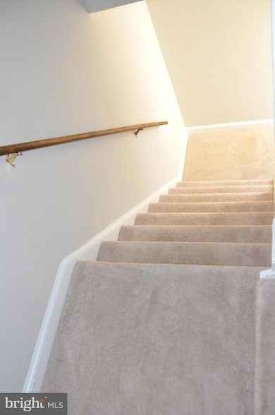 Building Photo - 9705 Glen Ave