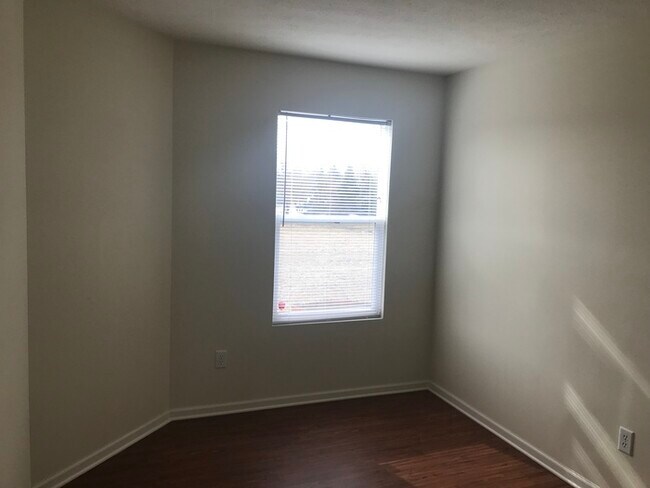 Building Photo - 8105 Whistlewood Dr