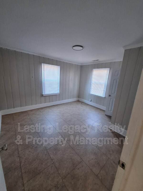 Building Photo - 4221 Glenn Hi Rd