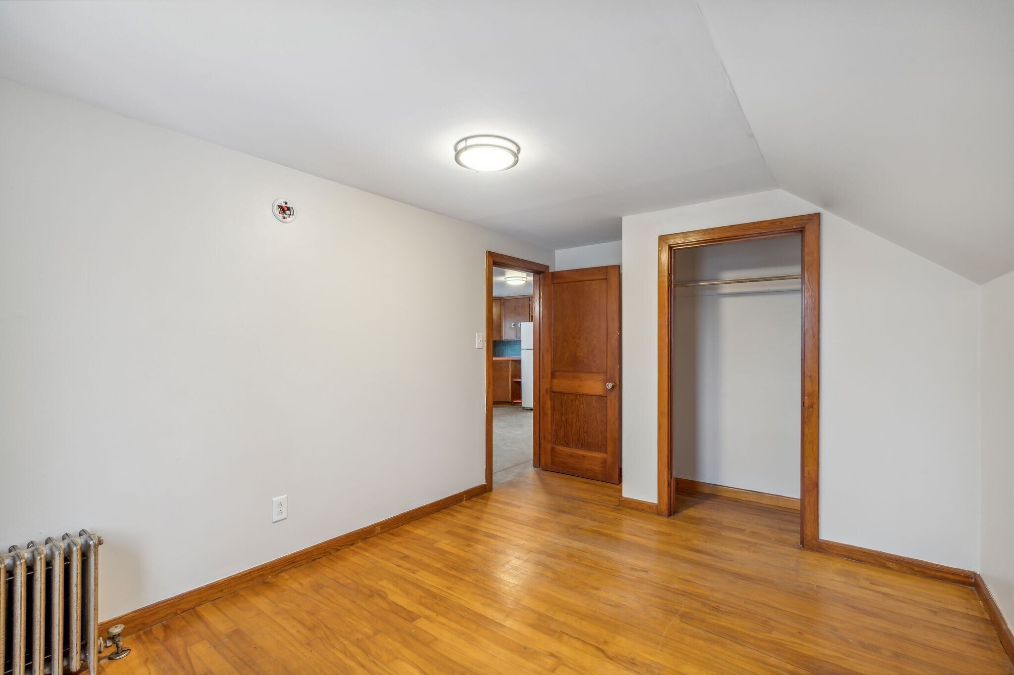 Building Photo - 254 S Main St