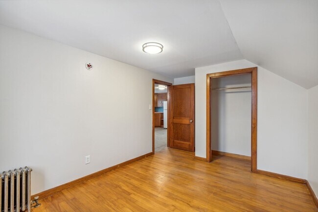 Building Photo - 254 S Main St