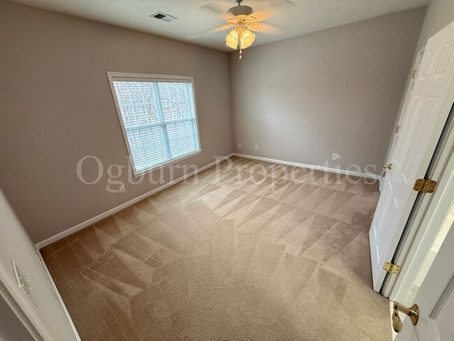 Building Photo - 6981 Hanesbrook Cir