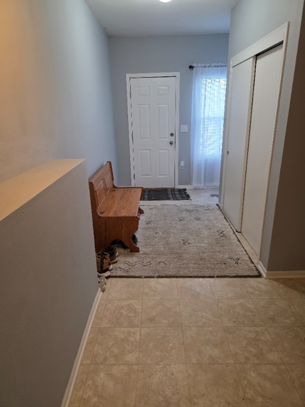 Building Photo - 2234 Patrick Ln