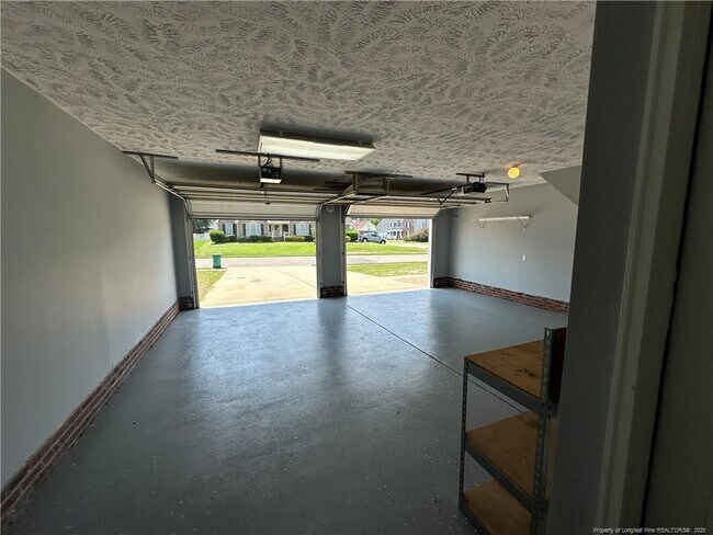 Building Photo - 3521 Harrisburg Dr