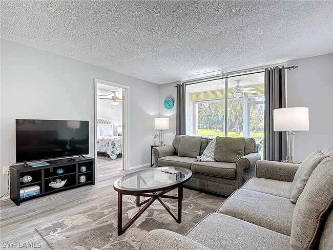 Building Photo - 200 Turtle Lake Ct