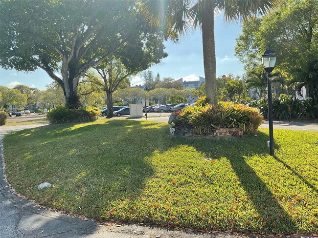 Building Photo - 3363 Spanish Moss Terrace