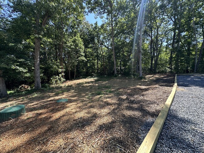 Building Photo - 226 Church St