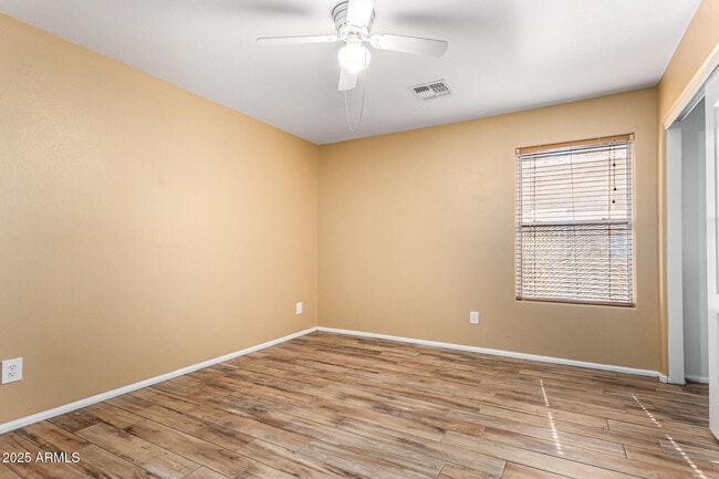 Building Photo - 29604 N Balmoral Pl