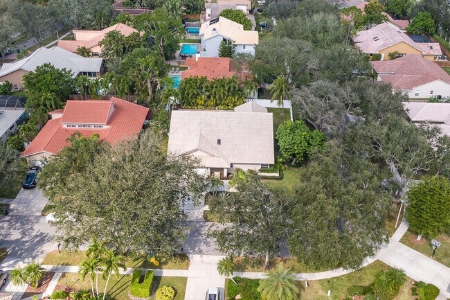 Corner treed lot with landscaping - 2535 NW 41st St