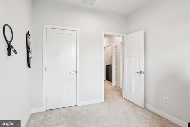 Building Photo - 47 Rosemary Wy