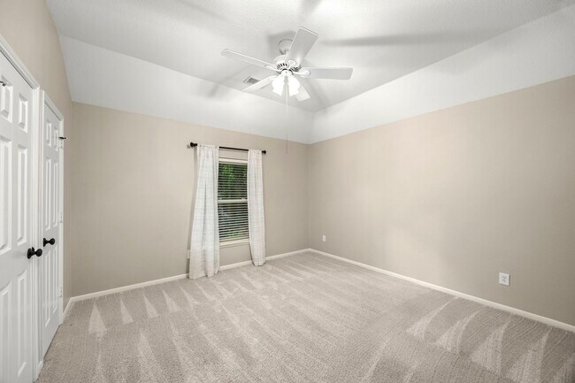 Building Photo - 22 Windfern Pl