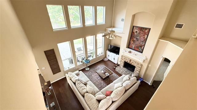 Building Photo - 519 Summertree Dr