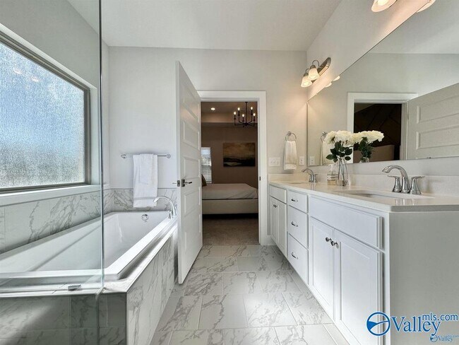 Building Photo - 6067 Gardner Maples Dr SE