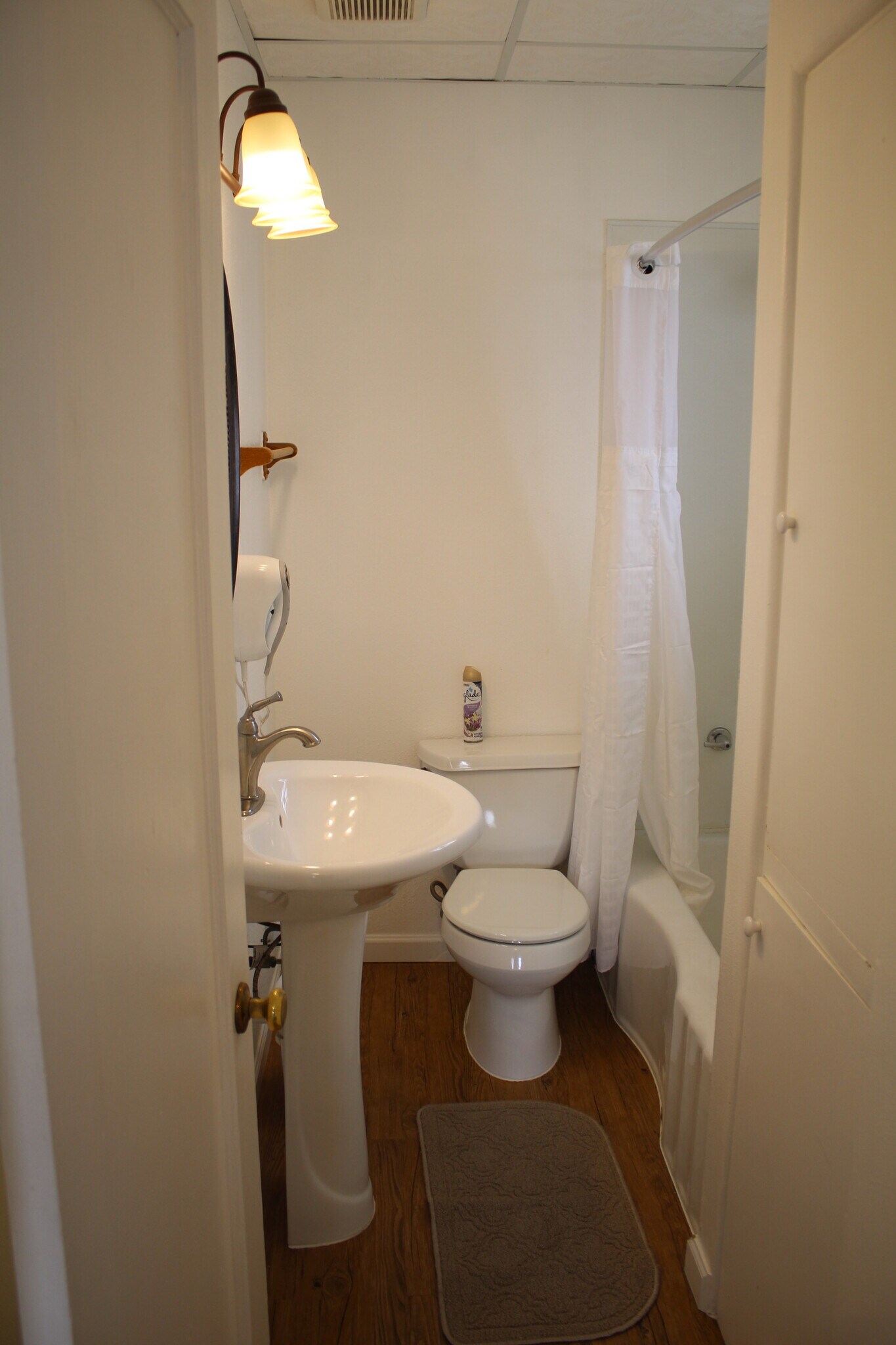 Building Photo - 1001 6th Ave N