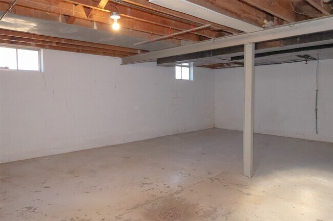 Building Photo - 934 Forder Rd