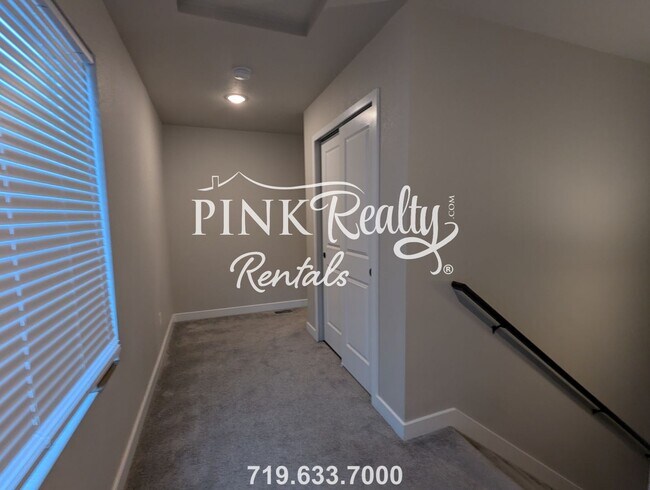 Building Photo - 6259 Godwit Ln