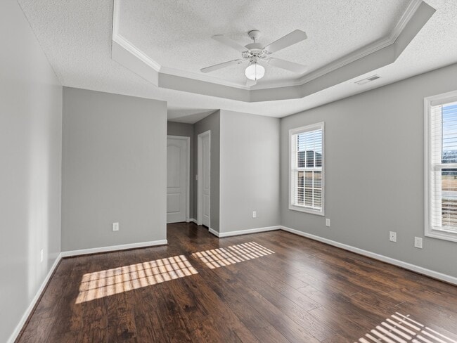 Building Photo - 213 Steppe Ct