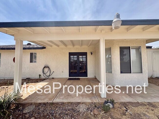 Building Photo - 7891 Corona Ave