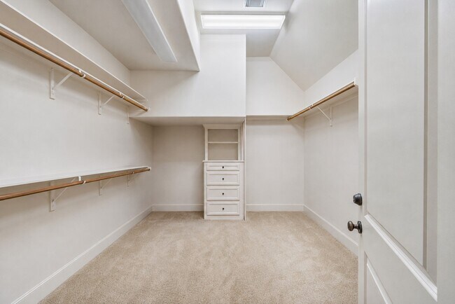 Building Photo - 6315 Mystic Bridge Dr