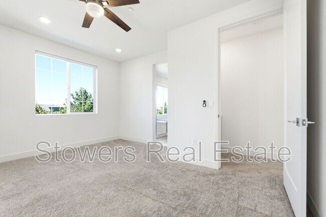 Building Photo - 6336 Moser Wy
