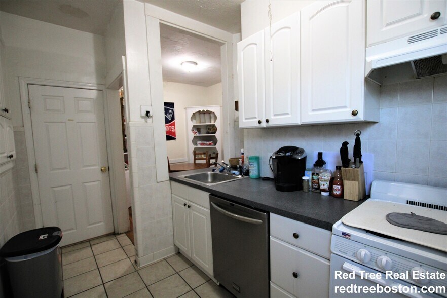 Building Photo - 316 Saint Paul St