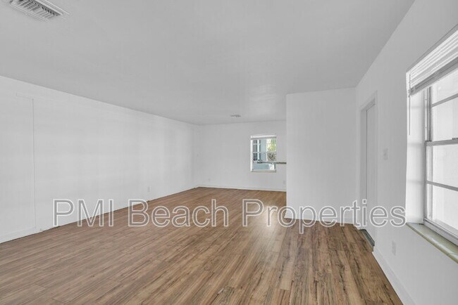 Building Photo - 522 18th St