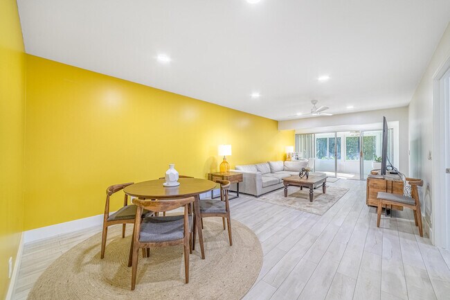 Building Photo - 2920 SW 15th St