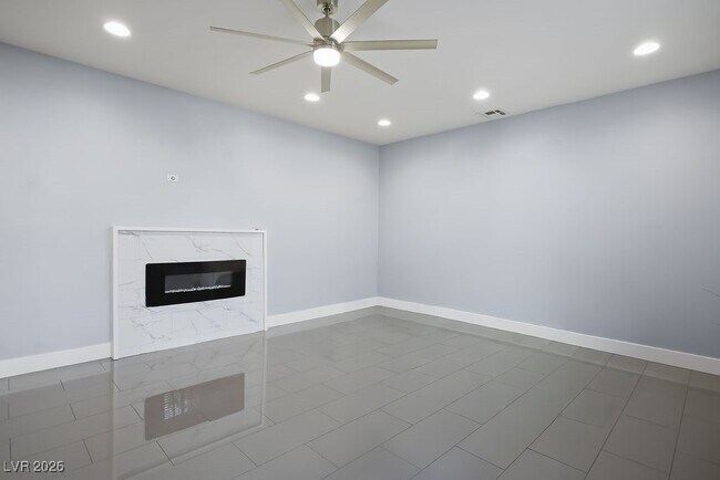 Building Photo - 5130 Amanda Ln