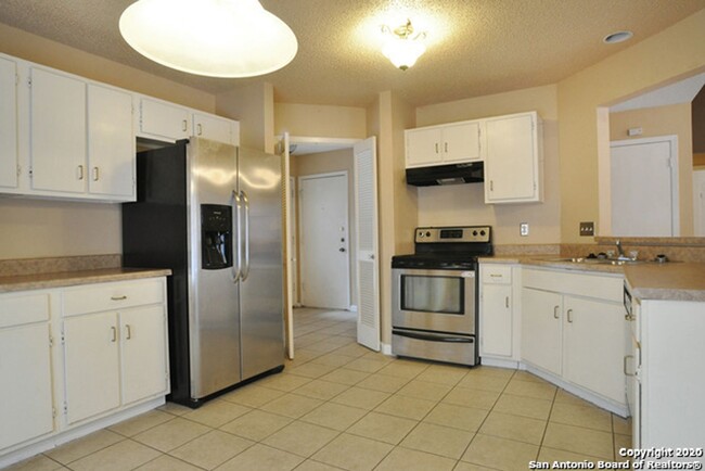 Building Photo - 3 Bedroom/2 Bath Ridge Creek Subdivision