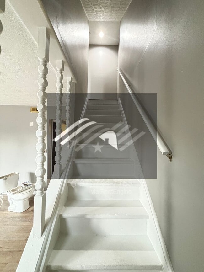 Building Photo - 1173 Navaho Dr