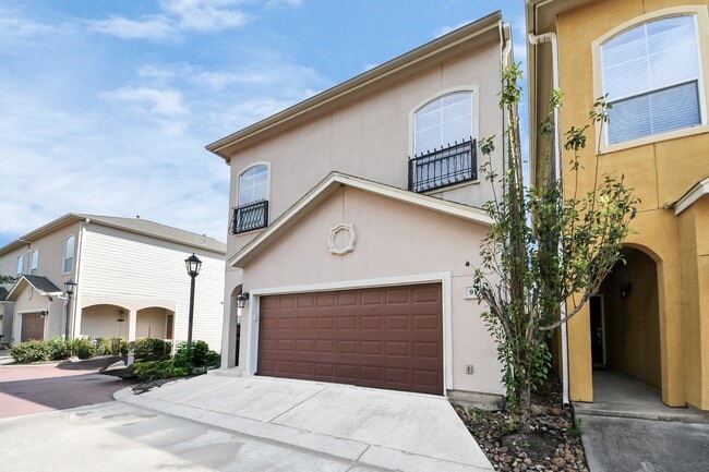 Building Photo - 917 McKinney Park Ln